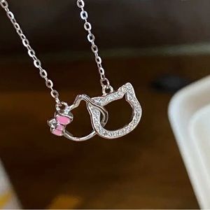 Hello Kitty Necklace - Interlocking